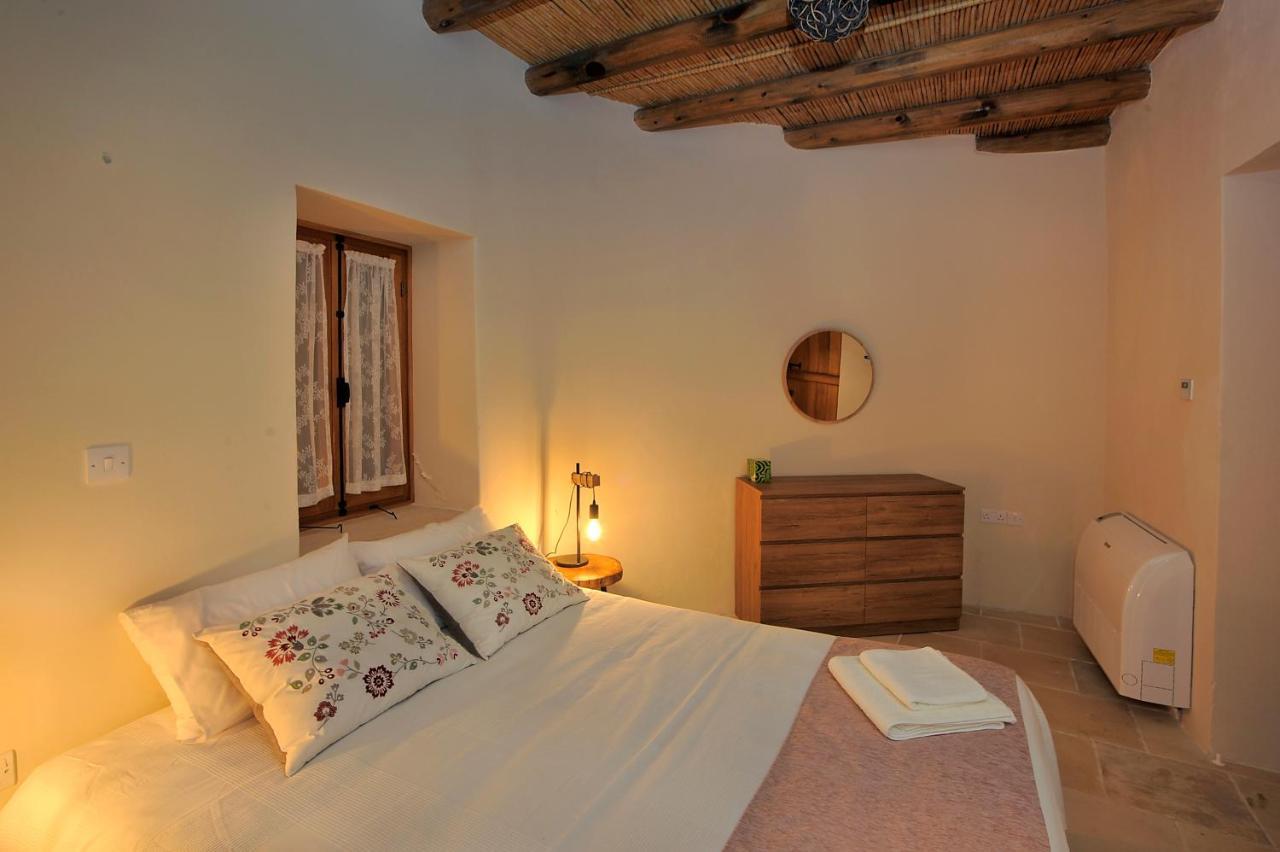 Pentasino Traditional House Agios Theodoros Екстер'єр фото